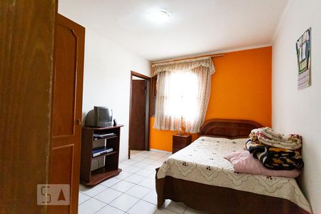 Casa à venda com 420m², 4 quartos e 2 vagasQuarto