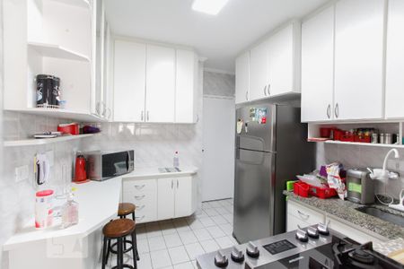 Apartamento à venda com 102m², 4 quartos e 3 vagasCozinha