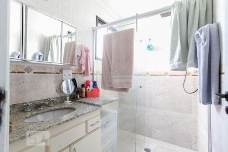 Apartamento à venda com 102m², 4 quartos e 3 vagasBanheiro da Suíte 1