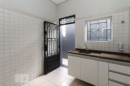 Casa à venda com 210m², 6 quartos e 2 vagas Casa à venda com 210m², 6 quartos e 2 vagasCozinha