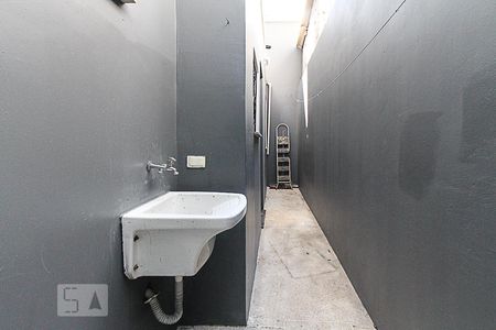 Casa à venda com 210m², 6 quartos e 2 vagas Casa à venda com 210m², 6 quartos e 2 vagasÁrea de Serviço