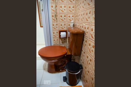 Banheiro de kitnet/studio para alugar com 1 quarto, 25m² em Copacabana, Rio de Janeiro