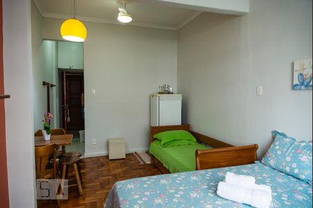 Sala/Quarto de kitnet/studio para alugar com 1 quarto, 25m² em Copacabana, Rio de Janeiro
