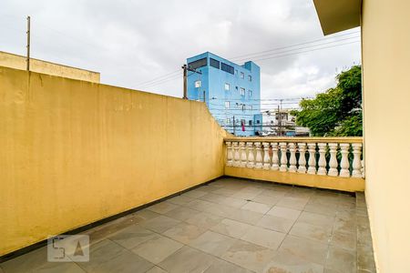 Casa à venda com 160m², 3 quartos e 2 vagas Casa à venda com 160m², 3 quartos e 2 vagasVaranda da Suíte