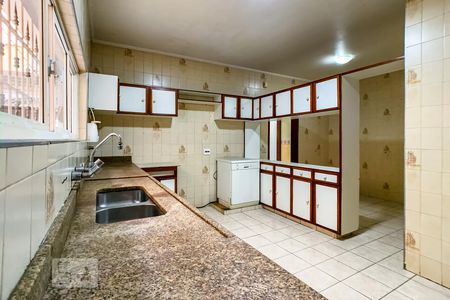 Casa à venda com 160m², 3 quartos e 2 vagas Casa à venda com 160m², 3 quartos e 2 vagasCozinha