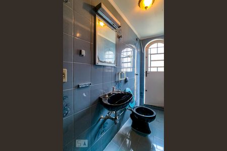 Casa à venda com 160m², 3 quartos e 2 vagas Casa à venda com 160m², 3 quartos e 2 vagasBanheiro da Suíte