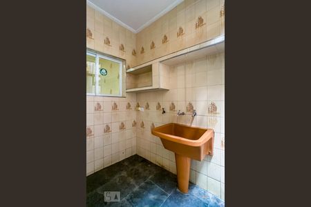 Casa à venda com 160m², 3 quartos e 2 vagas Casa à venda com 160m², 3 quartos e 2 vagasÁrea de Serviço