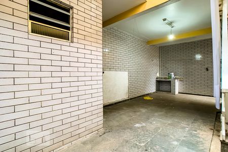 Casa à venda com 160m², 3 quartos e 2 vagas Casa à venda com 160m², 3 quartos e 2 vagasQuintal