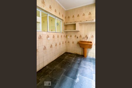 Casa à venda com 160m², 3 quartos e 2 vagas Casa à venda com 160m², 3 quartos e 2 vagasÁrea de Serviço