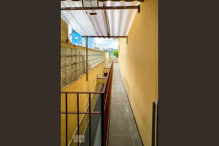 Casa à venda com 160m², 3 quartos e 2 vagas Casa à venda com 160m², 3 quartos e 2 vagasVaranda