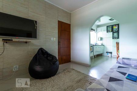 Sala de casa à venda com 6 quartos, 140m² em Parque Guarani, São Paulo