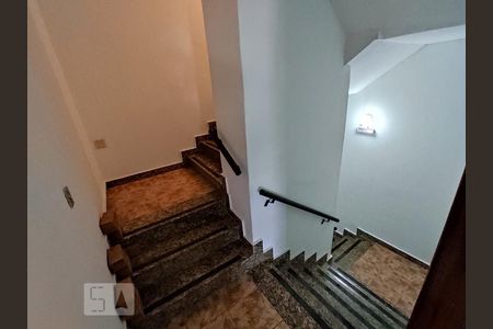 Apartamento à venda com 350m², 4 quartos e 4 vagasEscada de emergência
