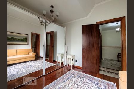 Apartamento à venda com 350m², 4 quartos e 4 vagasQuarto 2 Suite