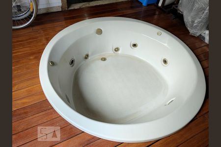 Apartamento à venda com 350m², 4 quartos e 4 vagasBanheiro do Quarto 1 Suite Master