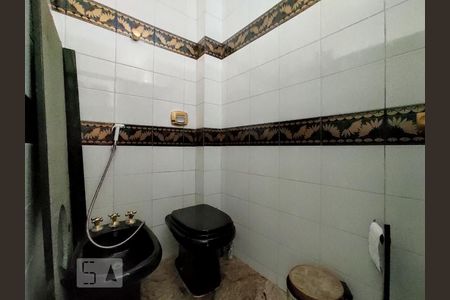 Apartamento à venda com 350m², 4 quartos e 4 vagasBanheiro do Quarto 1 Suite Master