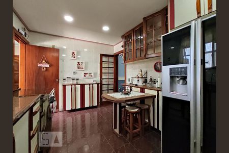 Apartamento à venda com 350m², 4 quartos e 4 vagasCozinha