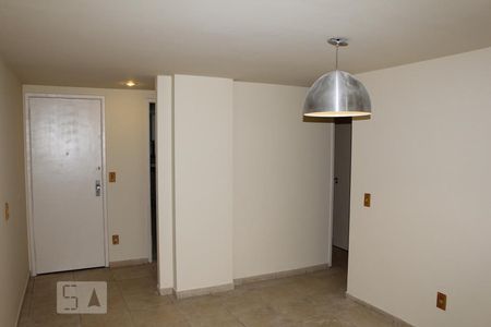 Sala de apartamento para alugar com 3 quartos, 92m² em Humaitá, Rio de Janeiro