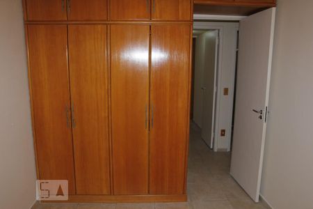 Quarto 2 de apartamento para alugar com 3 quartos, 92m² em Humaitá, Rio de Janeiro
