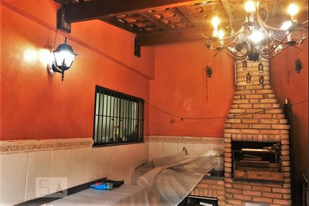 Casa à venda com 342m², 4 quartos e 4 vagas Casa à venda com 342m², 4 quartos e 4 vagasChurrasqueira