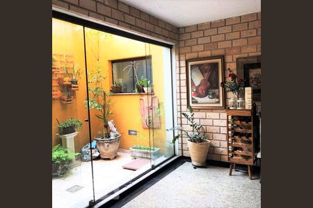 Sala 1 de casa à venda com 4 quartos, 342m² em Jardim da Saúde, São Paulo