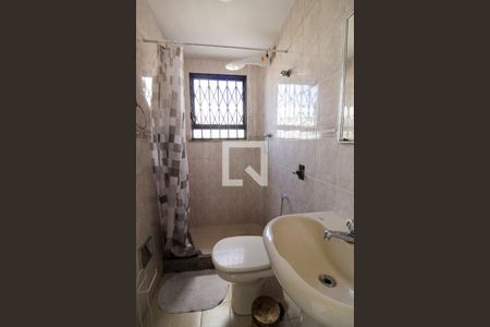 Apartamento para alugar com 190m², 5 quartos e 2 vagas Apartamento para alugar com 190m², 5 quartos e 2 vagasBanheiro Social 2