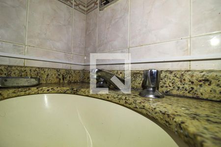 Apartamento para alugar com 190m², 5 quartos e 2 vagas Apartamento para alugar com 190m², 5 quartos e 2 vagasBanheiro Social 1