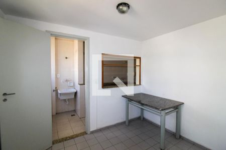 Apartamento para alugar com 190m², 5 quartos e 2 vagas Apartamento para alugar com 190m², 5 quartos e 2 vagasQuarto de Serviço