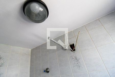 Apartamento para alugar com 190m², 5 quartos e 2 vagas Apartamento para alugar com 190m², 5 quartos e 2 vagasBanheiro de Serviço