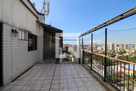 Apartamento para alugar com 190m², 5 quartos e 2 vagas Apartamento para alugar com 190m², 5 quartos e 2 vagasTerraço