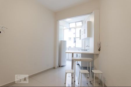 Apartamento para alugar com 70m², 2 quartos e sem vagaSala