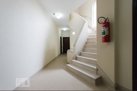 Apartamento para alugar com 70m², 2 quartos e sem vagaHall social