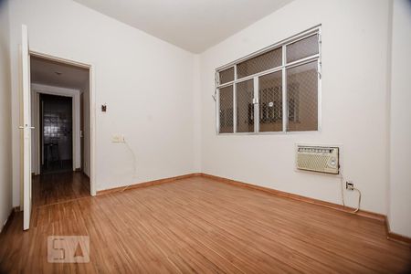 Quarto 2 de apartamento para alugar com 2 quartos, 90m² em Ingá, Niterói