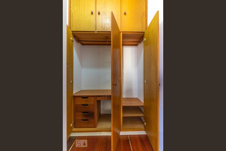 Apartamento à venda com 54m², 1 quarto e 1 vaga Apartamento à venda com 54m², 1 quarto e 1 vagaQuarto da suíte - Armários