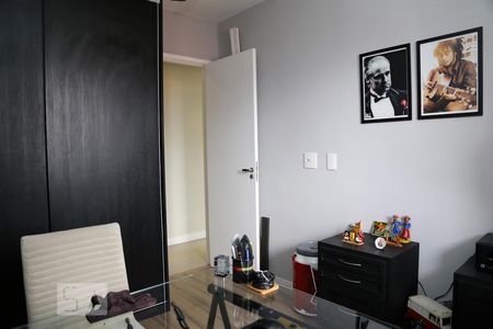 Quarto 1 de apartamento para alugar com 2 quartos, 68m² em Jardim Bom Tempo, Taboão da Serra