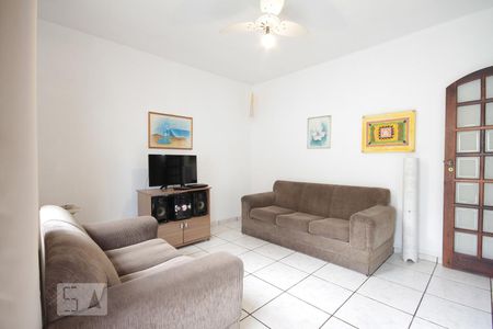 Sala de casa à venda com 3 quartos, 250m² em Jardim Maria Estela, São Paulo