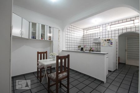 Casa à venda com 250m², 3 quartos e 4 vagasCozinha