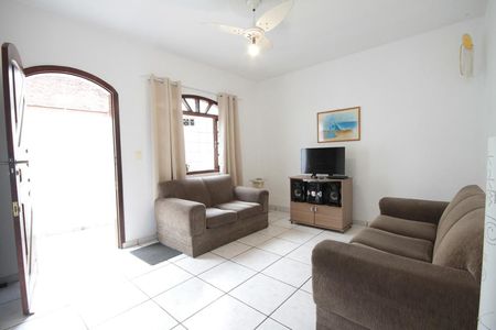 Sala de casa à venda com 3 quartos, 250m² em Jardim Maria Estela, São Paulo