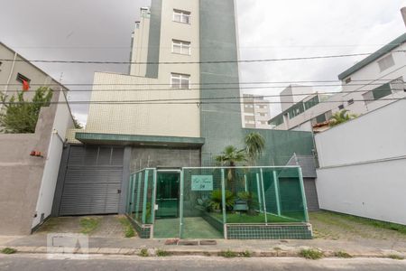 Apartamento para alugar com 86m², 3 quartos e 2 vagasFachada