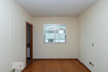 Suíte de apartamento para alugar com 3 quartos, 86m² em Calafate, Belo Horizonte