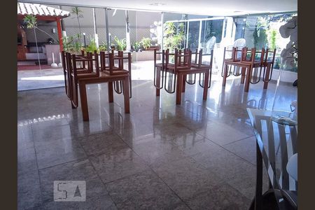 Apartamento à venda com 180m², 4 quartos e 2 vagasÁrea comum - Salão de festas