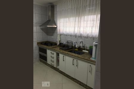 Casa à venda com 150m², 3 quartos e 2 vagasCozinha