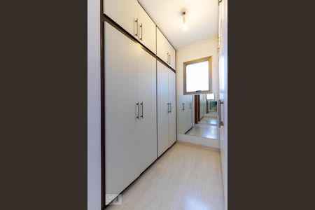 Apartamento à venda com 212m², 3 quartos e 3 vagasQuarto da suíte 1 - Closet
