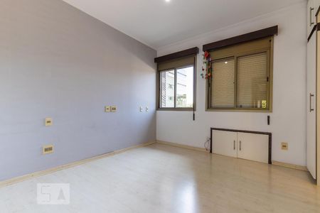 Apartamento à venda com 212m², 3 quartos e 3 vagasQuarto da suíte 2