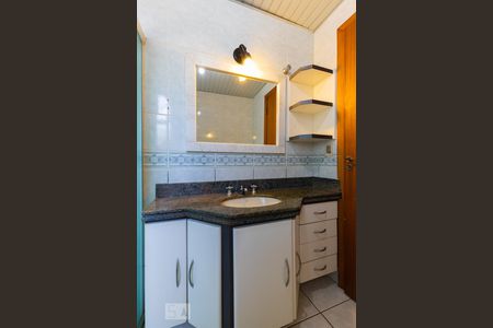 Apartamento à venda com 212m², 3 quartos e 3 vagasBanheiro da suíte 2