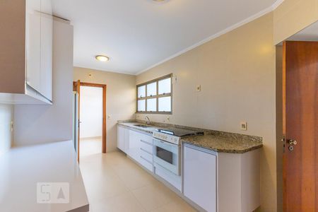 Apartamento à venda com 212m², 3 quartos e 3 vagasCozinha