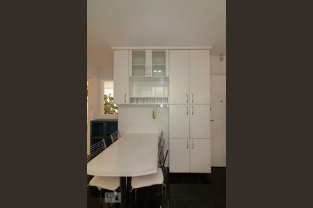 Apartamento para alugar com 98m², 2 quartos e 1 vaga Apartamento para alugar com 98m², 2 quartos e 1 vagaCozinha