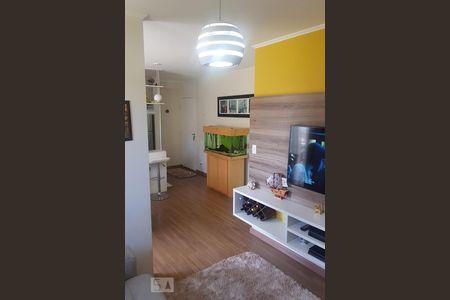 Sala de apartamento para alugar com 2 quartos, 54m² em Vila Praia, São Paulo