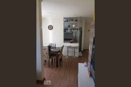 Sala de apartamento para alugar com 2 quartos, 54m² em Vila Praia, São Paulo
