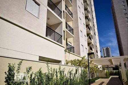 Apartamento para alugar com 54m², 2 quartos e 1 vaga Apartamento para alugar com 54m², 2 quartos e 1 vagaFachada