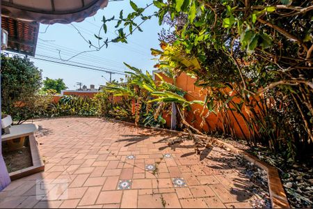 Casa para alugar com 160m², 2 quartos e 1 vaga Casa para alugar com 160m², 2 quartos e 1 vagaQuintal